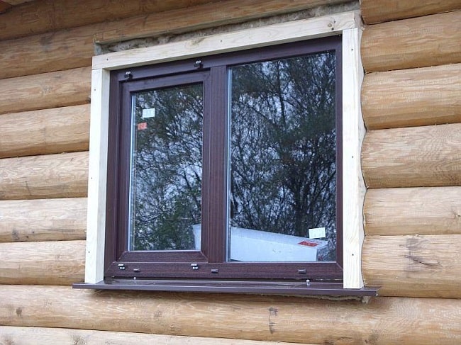 Монтаж ПВХ окон в деревянном доме – как установить пластиковые окна в  деревянном доме, особенности установки | Статьи завода «Лабрадор»
